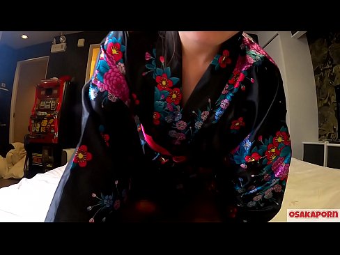 ❤️ ځوان cosplay نجلۍ په یوه آس او په یوه blowjob کې د squirt سره orgasm ته جنس خوښوي. اسيايي نجلۍ چې ويښتان لرونکې بلۍ او ښکلې سينه يې په دوديز جاپاني لباس کې په شوقيه ويډيو کې د مشت زنی ښکارندویي کوي. ساکورا 3 اوساکاپورن. ️❌ جنس